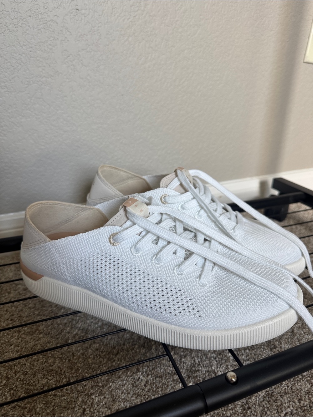 Reef Women's Reef Neptune White Knit Lace-Up Sneakers with Subtle Tan Accent